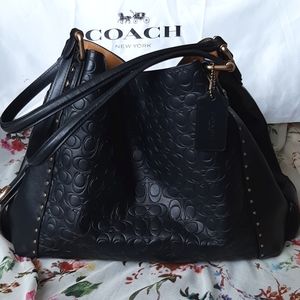 COACH Edie 31 Shoulder Bag